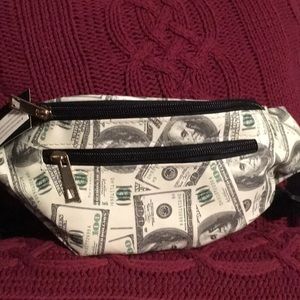 Money fanny pack